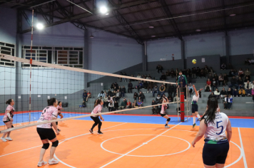 Foto - CAMPEONATO MUNICIPAL DE VÔLEI FEMININO 
