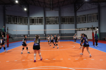 Foto - CAMPEONATO MUNICIPAL DE VÔLEI FEMININO 