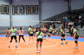 Foto - CAMPEONATO MUNICIPAL DE VÔLEI FEMININO 