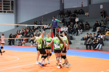 Foto - CAMPEONATO MUNICIPAL DE VÔLEI FEMININO 
