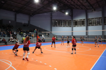 Foto - CAMPEONATO MUNICIPAL DE VÔLEI FEMININO 
