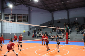 Foto - CAMPEONATO MUNICIPAL DE VÔLEI FEMININO 