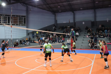 Foto - CAMPEONATO MUNICIPAL DE VÔLEI FEMININO 