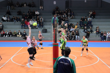 Foto - CAMPEONATO MUNICIPAL DE VÔLEI FEMININO 