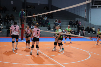 Foto - CAMPEONATO MUNICIPAL DE VÔLEI FEMININO 