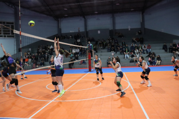 Foto - CAMPEONATO MUNICIPAL DE VÔLEI FEMININO 