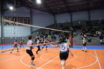 Foto - CAMPEONATO MUNICIPAL DE VÔLEI FEMININO 