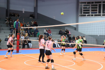 Foto - CAMPEONATO MUNICIPAL DE VÔLEI FEMININO 