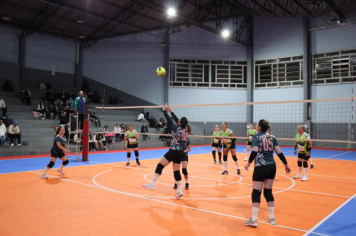 Foto - CAMPEONATO MUNICIPAL DE VÔLEI FEMININO 