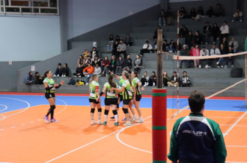 Foto - CAMPEONATO MUNICIPAL DE VÔLEI FEMININO 