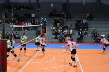 Foto - CAMPEONATO MUNICIPAL DE VÔLEI FEMININO 