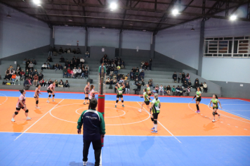 Foto - CAMPEONATO MUNICIPAL DE VÔLEI FEMININO 