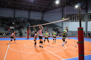 Foto - CAMPEONATO MUNICIPAL DE VÔLEI FEMININO 
