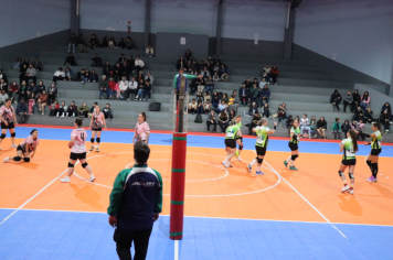 Foto - CAMPEONATO MUNICIPAL DE VÔLEI FEMININO 