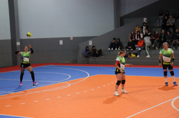Foto - CAMPEONATO MUNICIPAL DE VÔLEI FEMININO 