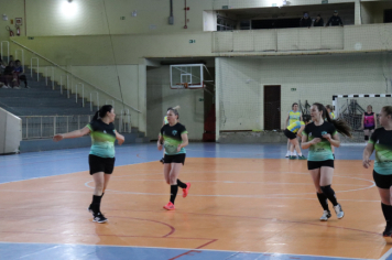 Foto - CAMPEONATO MUNICIPAL DE HANDEBOL FEMININO