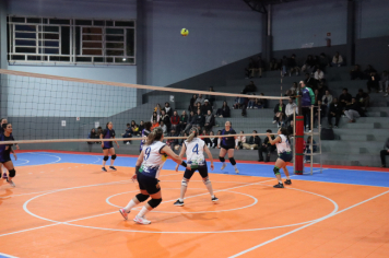 Foto - CAMPEONATO MUNICIPAL DE VÔLEI FEMININO 