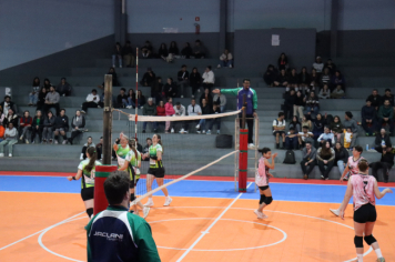 Foto - CAMPEONATO MUNICIPAL DE VÔLEI FEMININO 