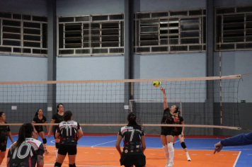 Foto - CAMPEONATO MUNICIPAL DE VÔLEI FEMININO 