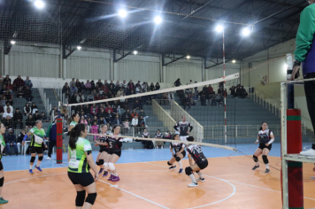 Foto - FINAL DO CAMPEONATO MUNICIPAL DE VÔLEI FEMININO
