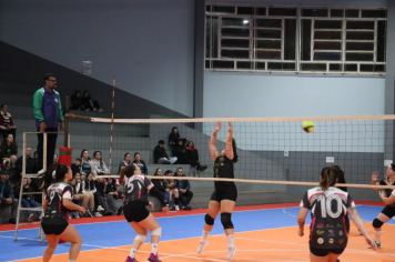 Foto - CAMPEONATO MUNICIPAL DE VÔLEI FEMININO 