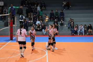 Foto - CAMPEONATO MUNICIPAL DE VÔLEI FEMININO 