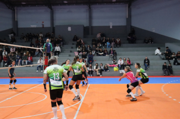 Foto - CAMPEONATO MUNICIPAL DE VÔLEI FEMININO 