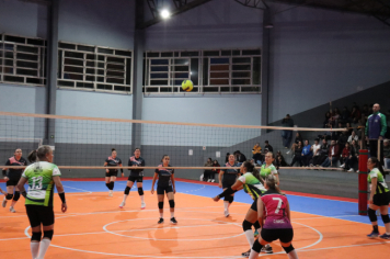 Foto - CAMPEONATO MUNICIPAL DE VÔLEI FEMININO 
