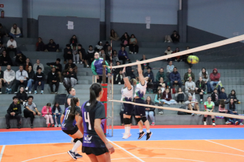 Foto - CAMPEONATO MUNICIPAL DE VÔLEI FEMININO 