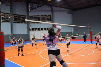 Foto - CAMPEONATO MUNICIPAL DE VÔLEI FEMININO 