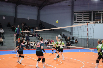 Foto - CAMPEONATO MUNICIPAL DE VÔLEI FEMININO 
