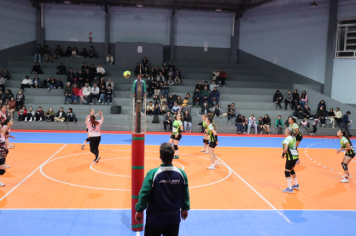 Foto - CAMPEONATO MUNICIPAL DE VÔLEI FEMININO 
