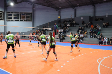Foto - CAMPEONATO MUNICIPAL DE VÔLEI FEMININO 