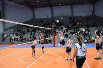 Foto - CAMPEONATO MUNICIPAL DE VÔLEI FEMININO 