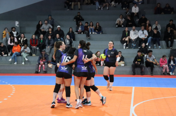 Foto - CAMPEONATO MUNICIPAL DE VÔLEI FEMININO 