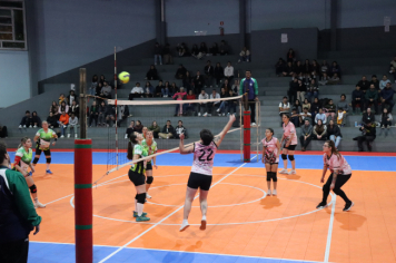 Foto - CAMPEONATO MUNICIPAL DE VÔLEI FEMININO 