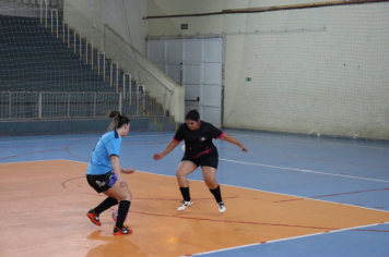 Foto - CAMPEONATO POPULAR MUNICIPAL DE FUTSAL FEMININO