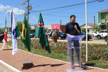 Foto - Prefeitura inaugura Praça Rivadávia Vargas Neto e amplia espaços de convivência na cidade