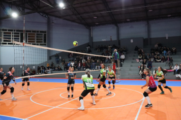 Foto - CAMPEONATO MUNICIPAL DE VÔLEI FEMININO 