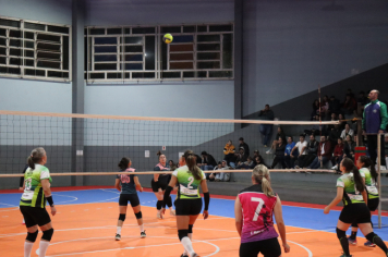Foto - CAMPEONATO MUNICIPAL DE VÔLEI FEMININO 