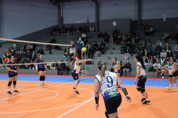 Foto - CAMPEONATO MUNICIPAL DE VÔLEI FEMININO 
