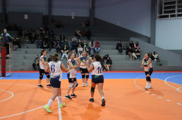 Foto - CAMPEONATO MUNICIPAL DE VÔLEI FEMININO 