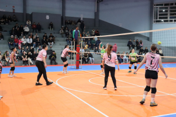 Foto - CAMPEONATO MUNICIPAL DE VÔLEI FEMININO 