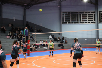 Foto - CAMPEONATO MUNICIPAL DE VÔLEI FEMININO 