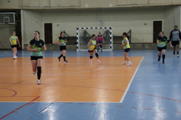 Foto - CAMPEONATO MUNICIPAL DE HANDEBOL FEMININO
