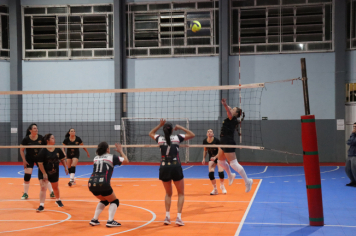 Foto - CAMPEONATO MUNICIPAL DE VÔLEI FEMININO 