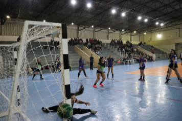 Foto - CAMPEONATO MUNICIPAL DE HANDEBOL FEMININO