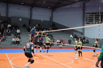 Foto - CAMPEONATO MUNICIPAL DE VÔLEI FEMININO 