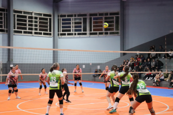 Foto - CAMPEONATO MUNICIPAL DE VÔLEI FEMININO 