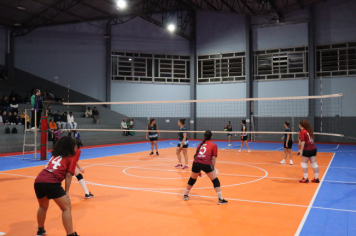 Foto - CAMPEONATO MUNICIPAL DE VÔLEI FEMININO 